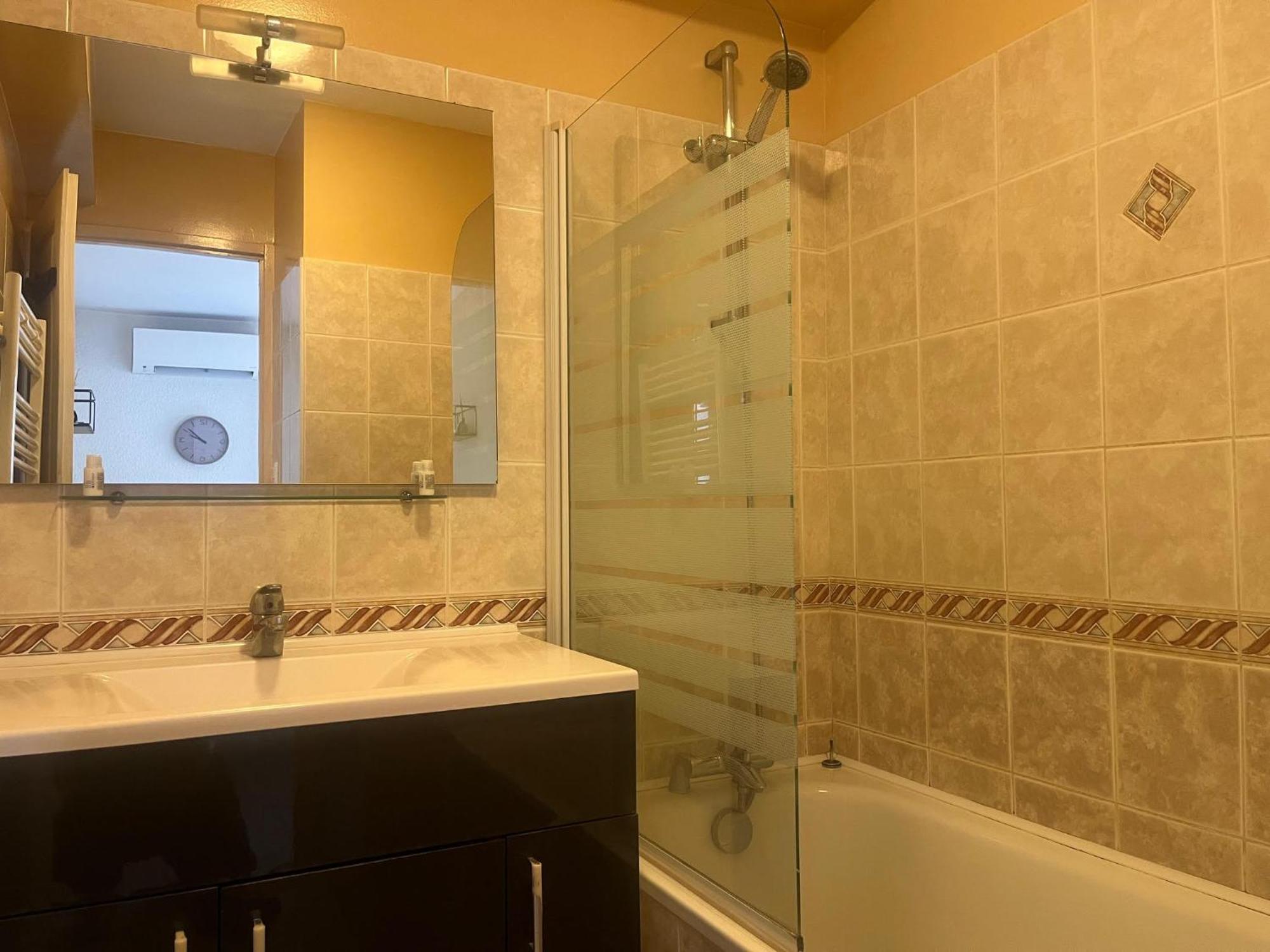 Studio Climatise Et Grande Terrasse Tarbes Centre Екстериор снимка