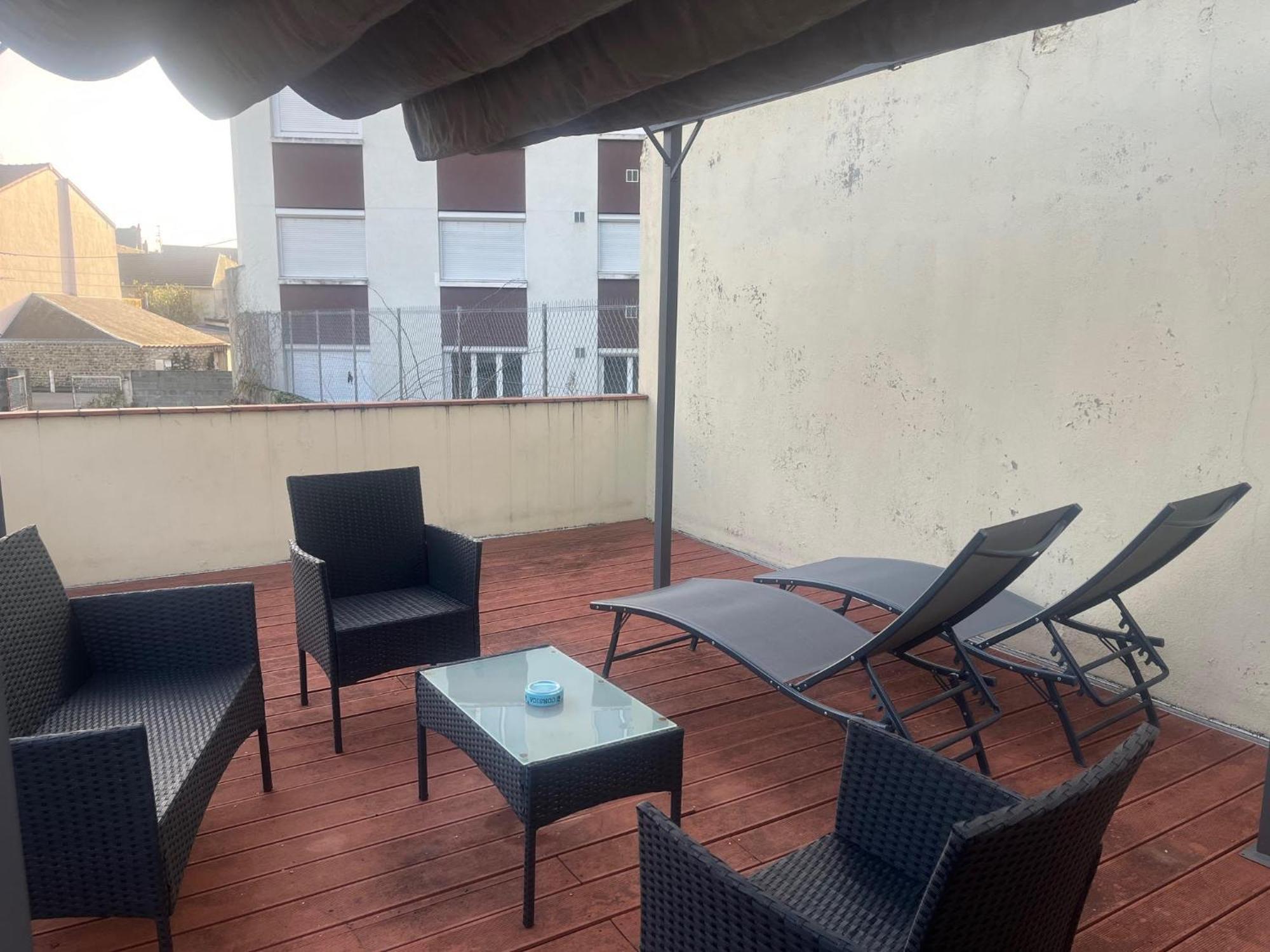 Studio Climatise Et Grande Terrasse Tarbes Centre Екстериор снимка